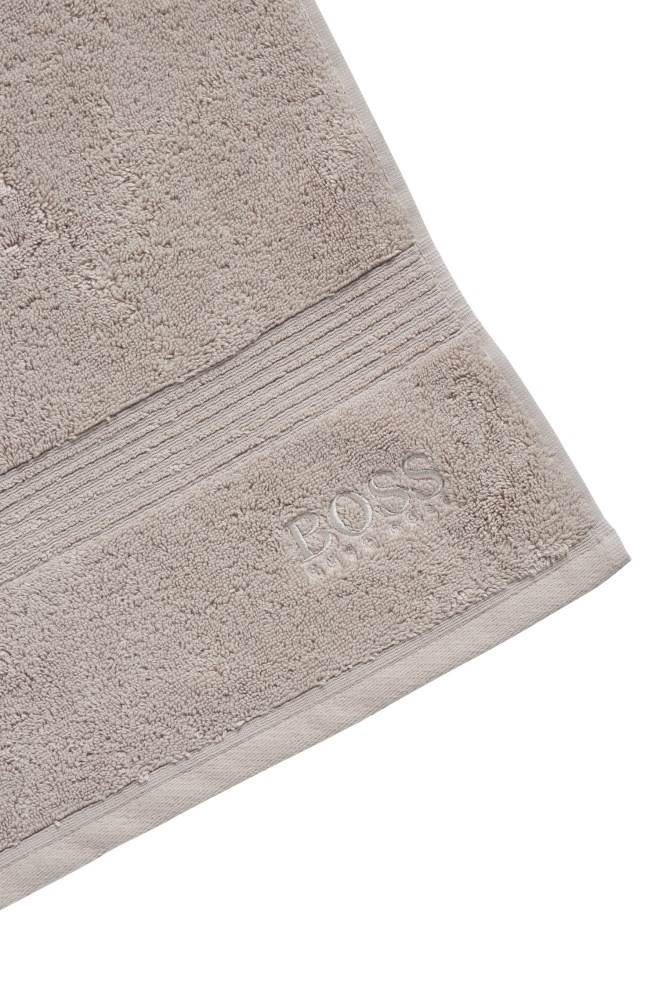 Hugo Boss Bath towel Lyse Beige | SICNpGeo