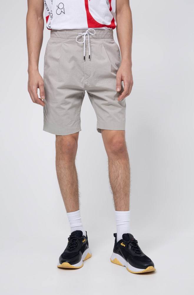 Hugo Boss Slim-fit shorts Beige | VTGxFRUc