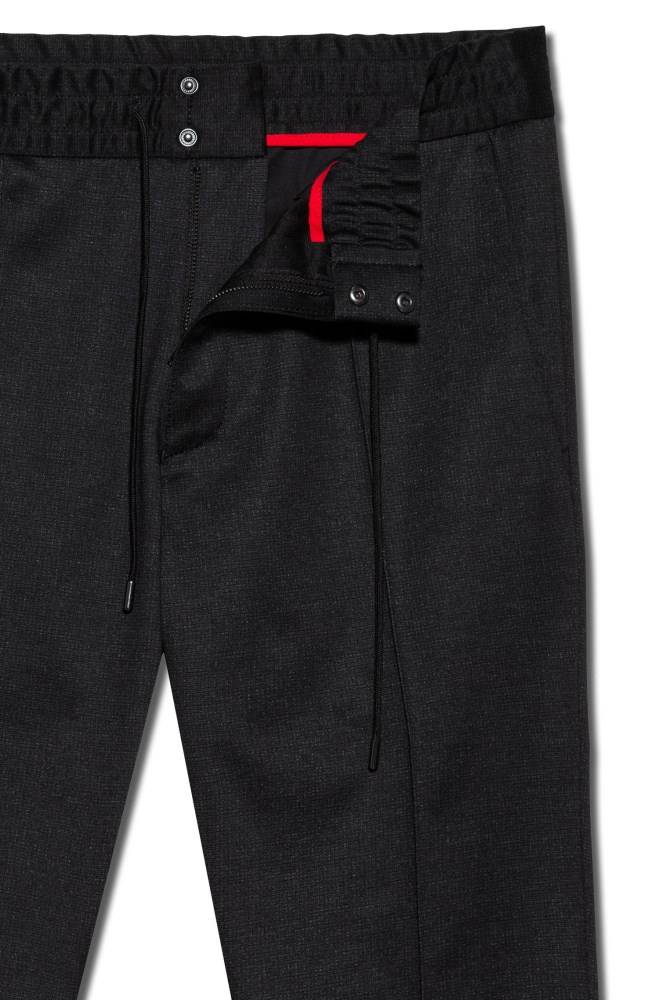 Hugo Boss Tapered-fit trousers Svarte | 499OH89j