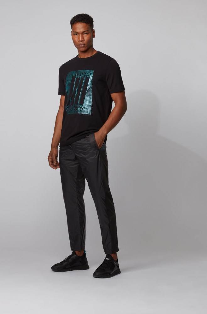 Hugo Boss Tapered-fit trousers Svarte | MeeDEBDO